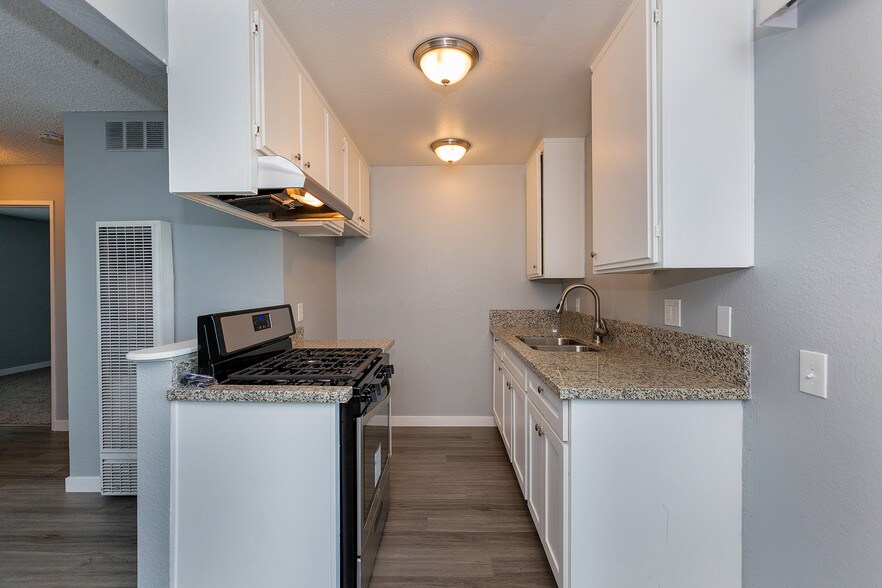 More Photos Of 1135 Raymond Ave, Long Beach Apartments For Sale
