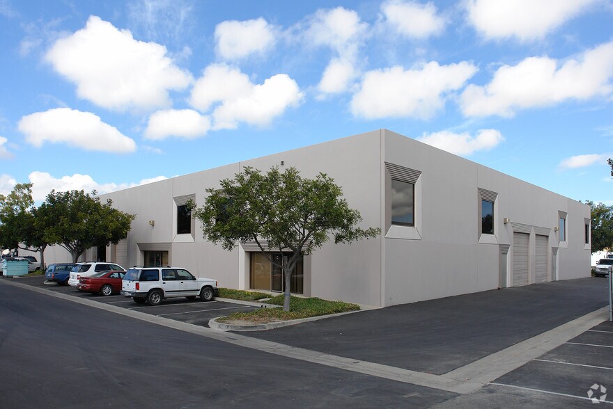 More Photos Of 4082 N Southbank Dr, Oxnard Manufacturing For Sale