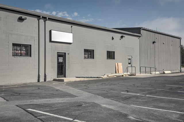 More Photos Of 250 Marlboro St, Keene Flex For Sale