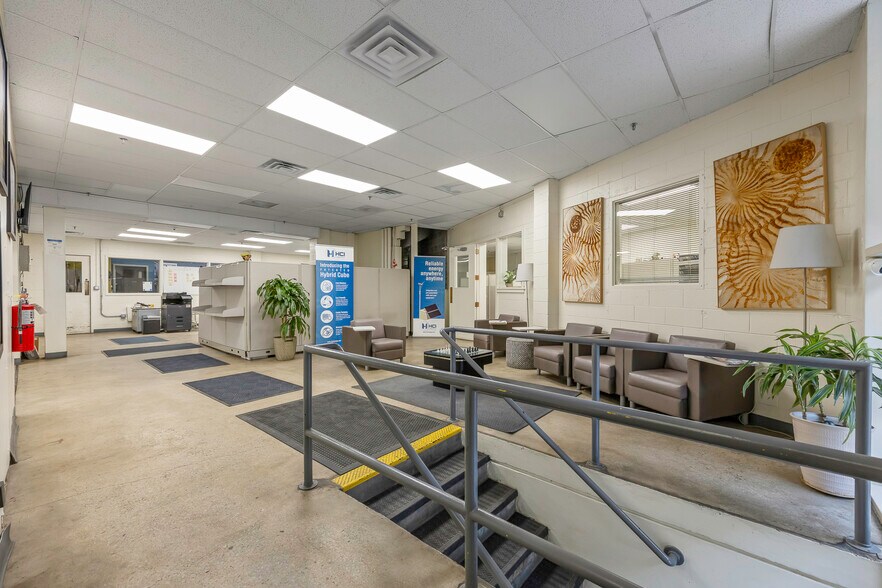 More Photos Of 1315 W 12th St, Kansas City Warehouse For Sale