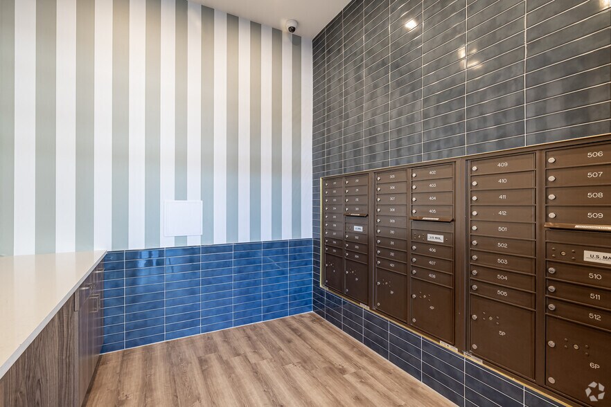 More Photos Of 920-924 Farmington Ave, West Hartford Apartments For Lease