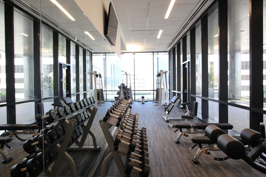 More Photos Of 640 Taylor St, Fort Worth Office For Lease