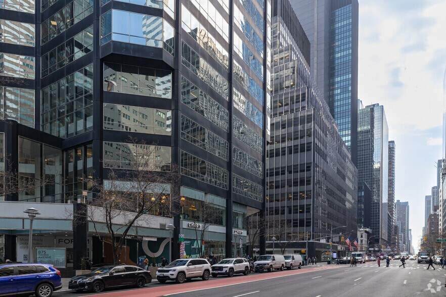 More Photos Of 875 Third Ave, New York Coworking Space