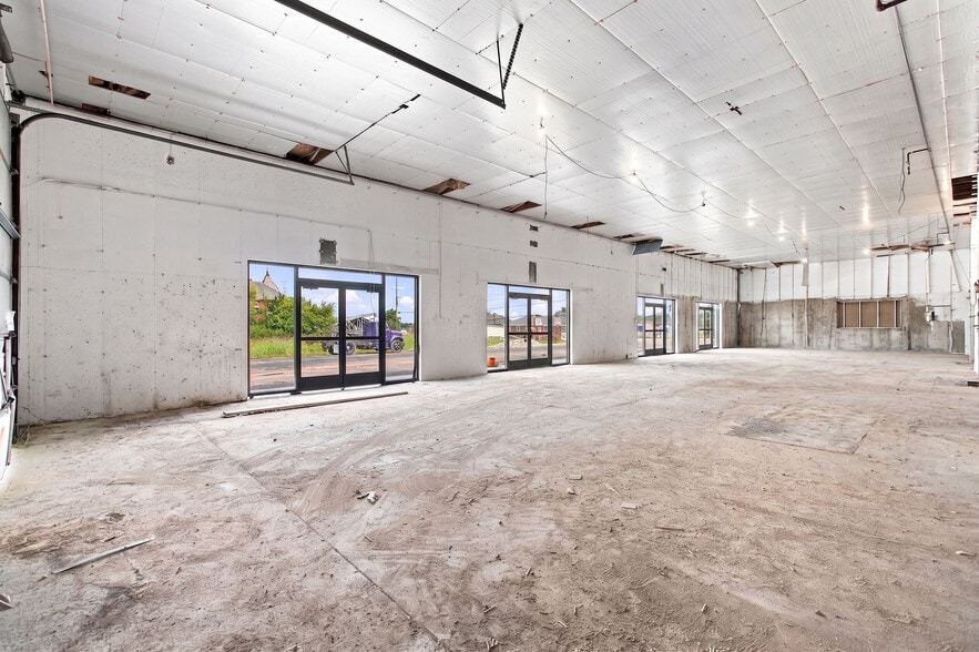 More Photos Of 5939 Harrison Ave, Cincinnati General Retail For Lease