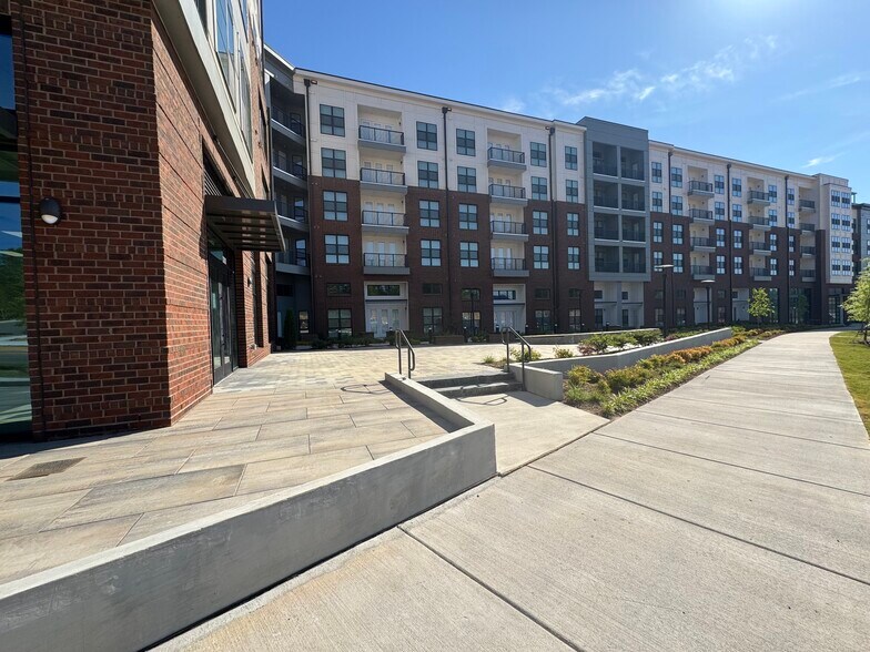 More Photos Of 8115 Eastland Yards Blvd, Charlotte Apartments For Lease