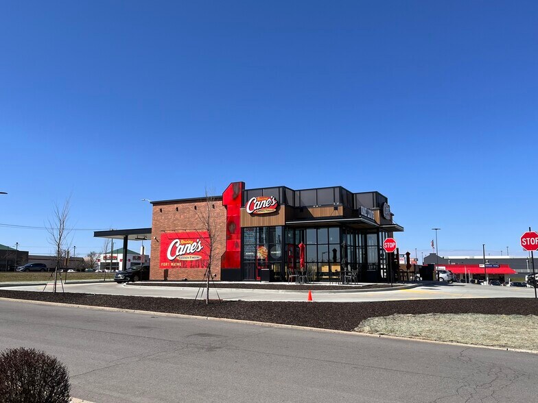 More Photos Of 701 E Coliseum Blvd, Fort Wayne Fast Food For Sale