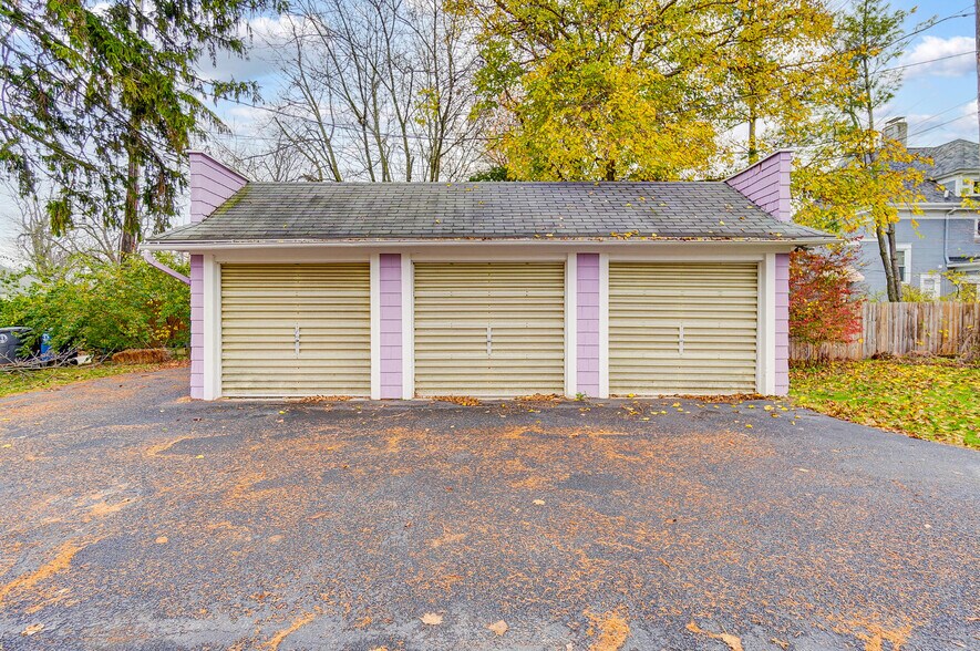 More Photos Of 140 W Front St, Perrysburg Office For Sale