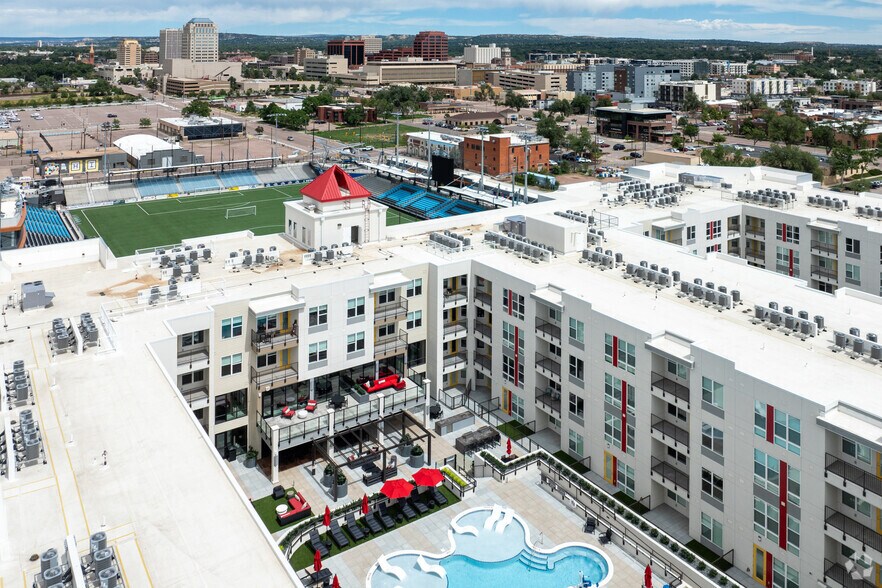 More Photos Of 655 S Sierra Madre St, Colorado Springs Apartments For Lease