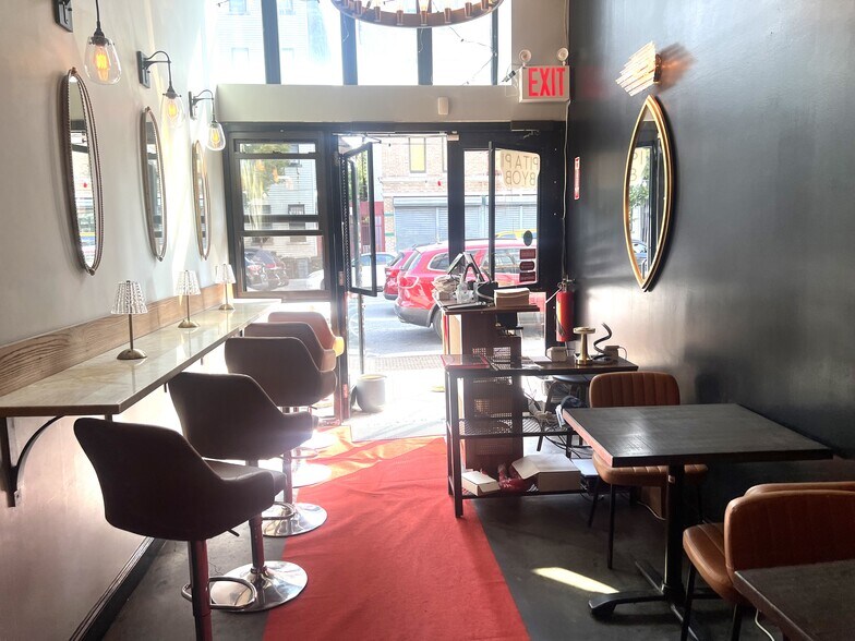 More Photos Of 317 Union Ave, Brooklyn Apartments For Lease