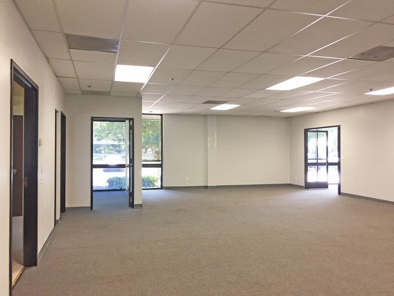 More Photos Of 1350-1362 Ridder Park Dr, San Jose Showroom For Lease