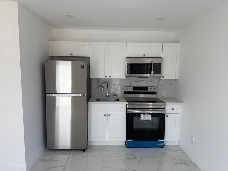 More Photos Of 729 SW 3rd St, Miami Apartments For Sale