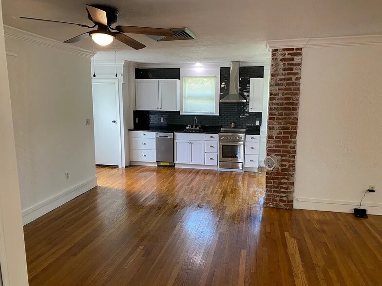 More Photos Of 1412 Dauphin Ln, Orlando Office Residential For Sale