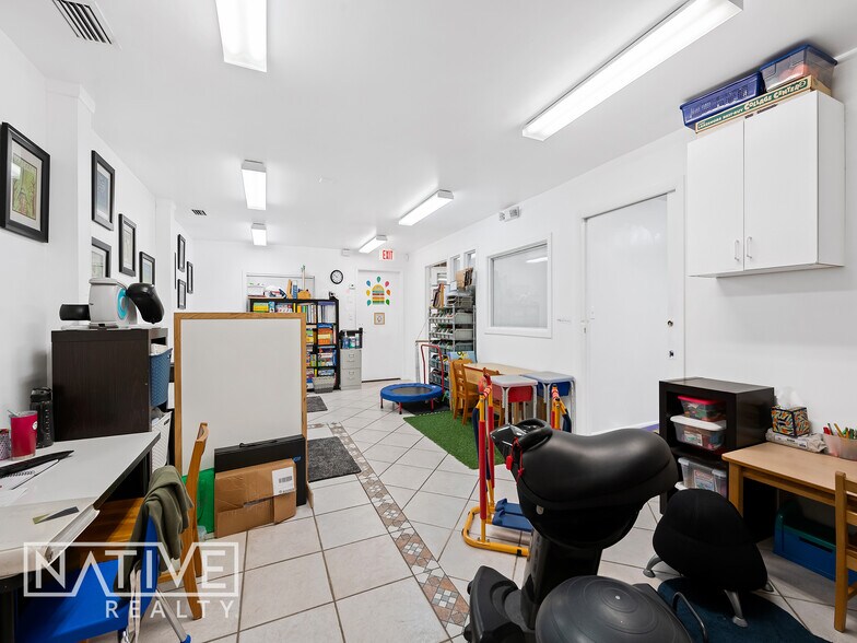 More Photos Of , Deerfield Beach General Retail For Sale