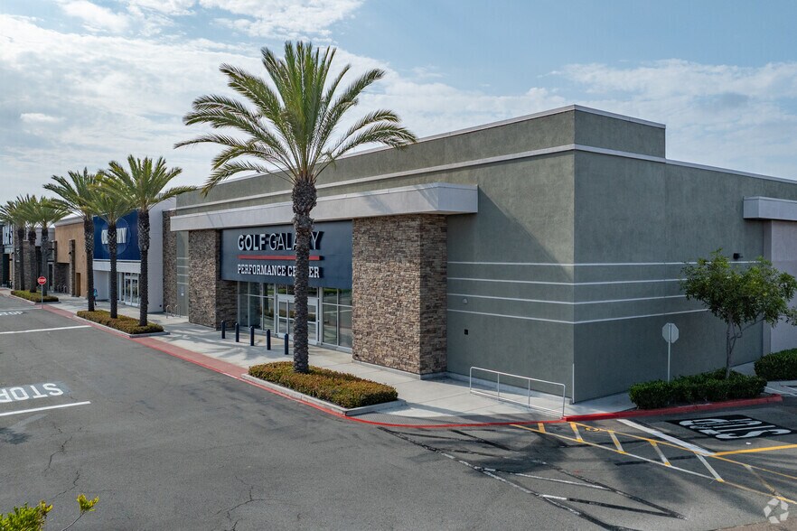 More Photos Of 3245-3555 Sports Arena Blvd, San Diego Unknown For Lease