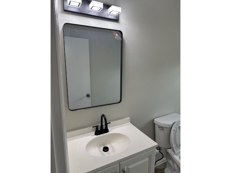 More Photos Of 2607 Cedarhurst Dr, Charlotte Apartments For Sale