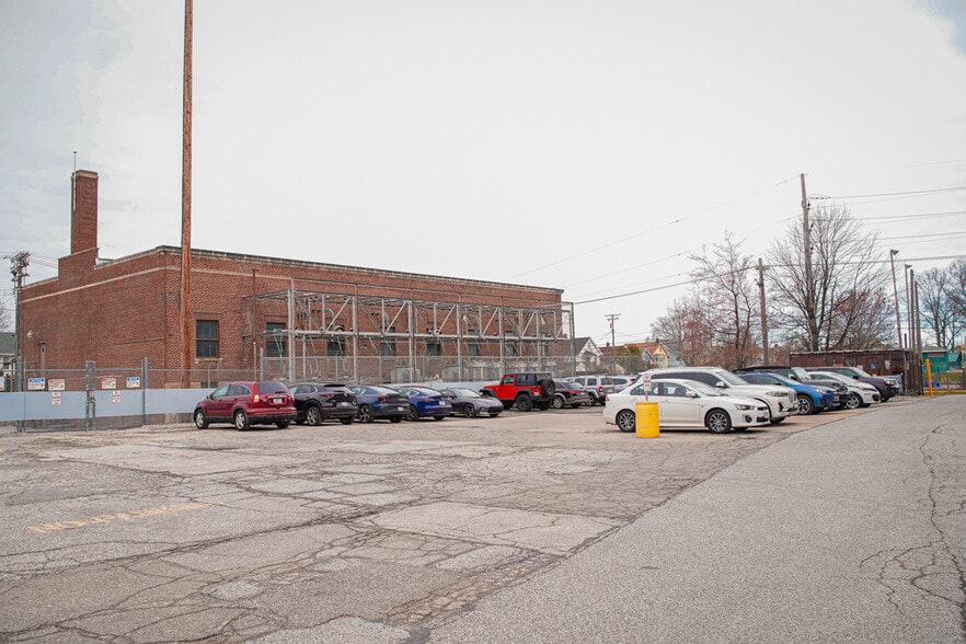 More Photos Of 13000 Athens Ave, Lakewood Warehouse For Lease