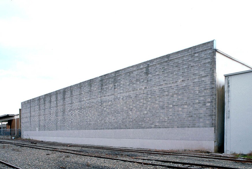 More Photos Of 2929 Orange Grove Ave, North Highlands Warehouse For Sale