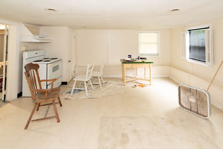 More Photos Of 6408 Brook Ave, Baltimore Apartments For Sale