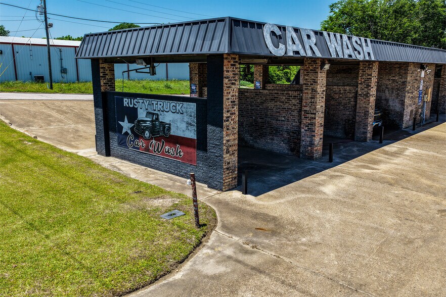 More Photos Of 1902 American Legion dr, Huntsville Specialty For Sale