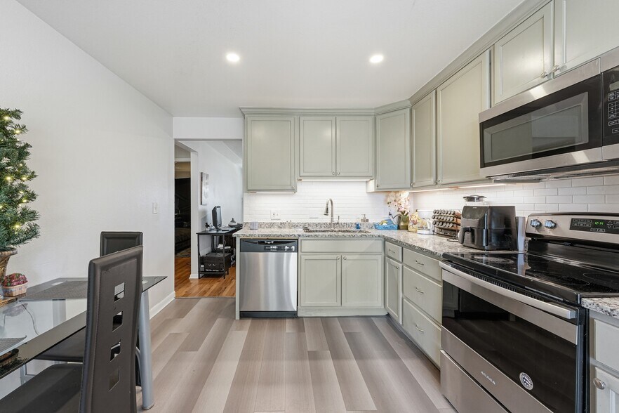 More Photos Of 13611 E Nevada Pl, Aurora Multifamily For Sale