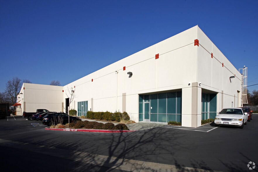 More Photos Of 281 Lathrop Way, Sacramento Warehouse For Lease