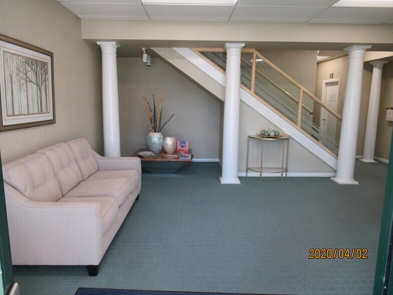More Photos Of 169 Hartnell Ave, Redding Office For Lease