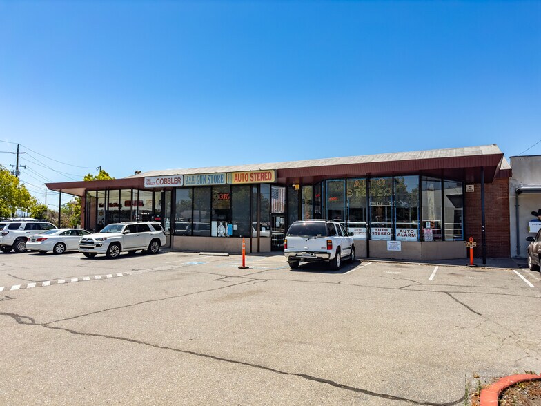 More Photos Of 2558 Old 1st St, Livermore Freestanding For Lease