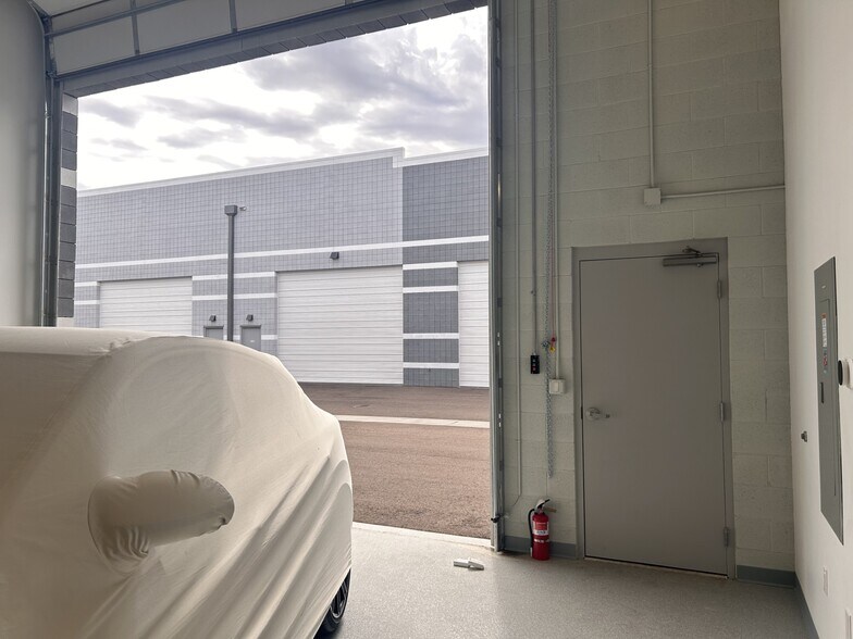 More Photos Of 24415 N 19th Ave, Phoenix Warehouse For Sale