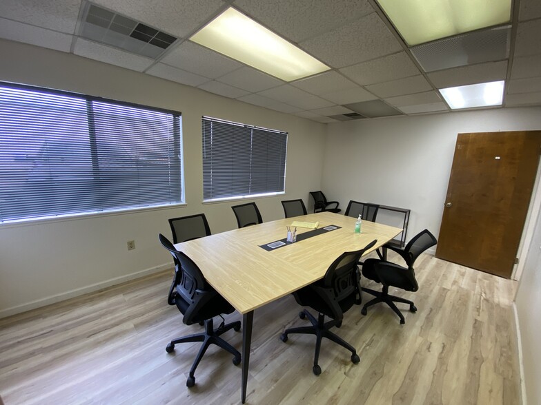 More Photos Of 1117 Lone Palm Ave, Modesto Loft Creative Space For Lease