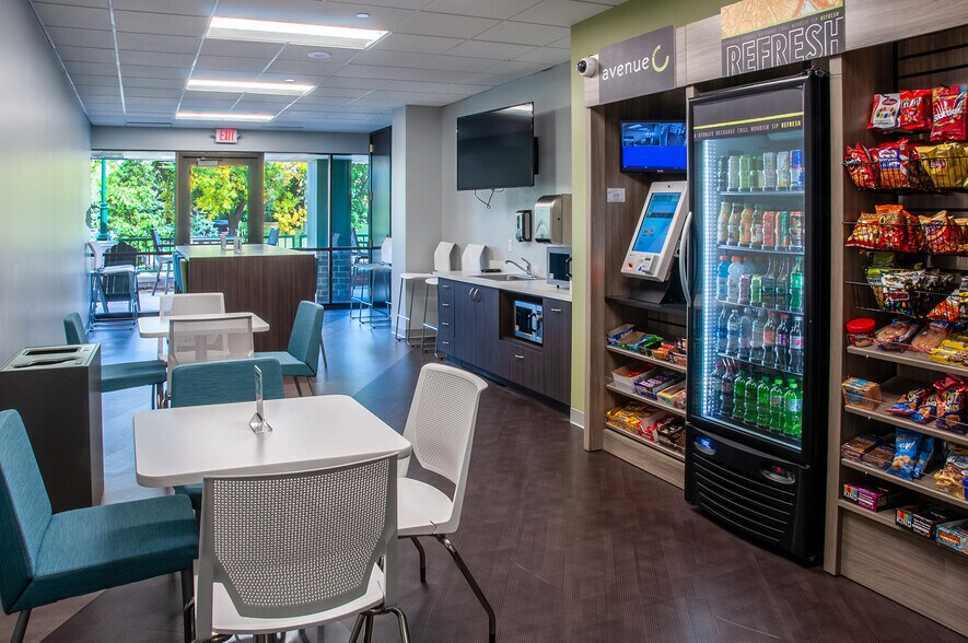 More Photos Of 3300 Edinborough Way, Edina Office For Lease