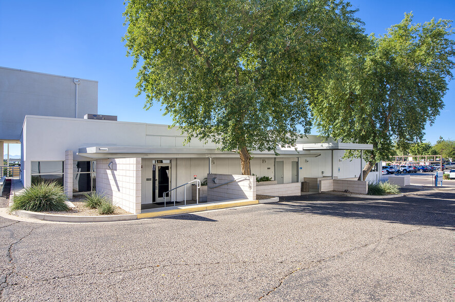 Primary Photo Of 10415 W Thunderbird Blvd, Sun City Medical For Lease