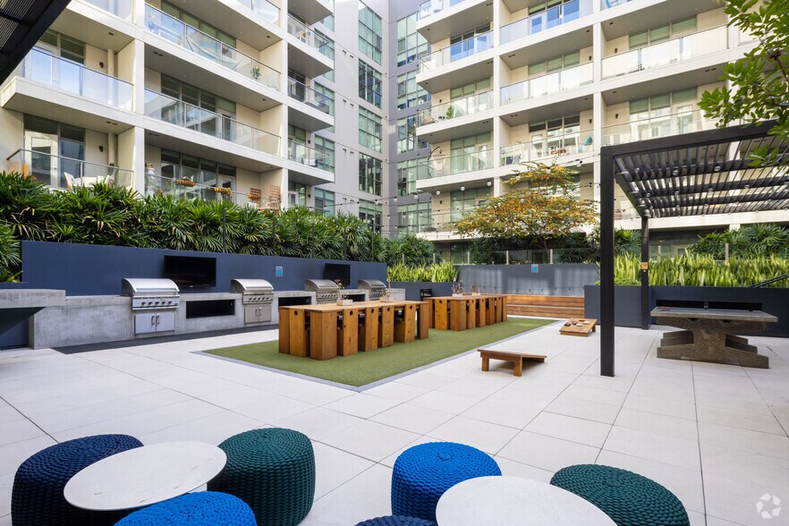 More Photos Of 750 S Grand Ave, Los Angeles Apartments For Lease