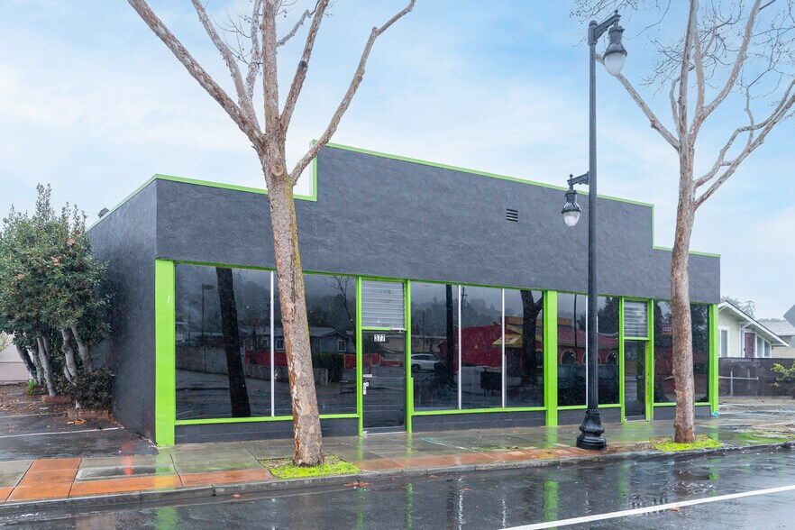 More Photos Of 375-377 MacArthur Blvd, San Leandro Freestanding For Lease