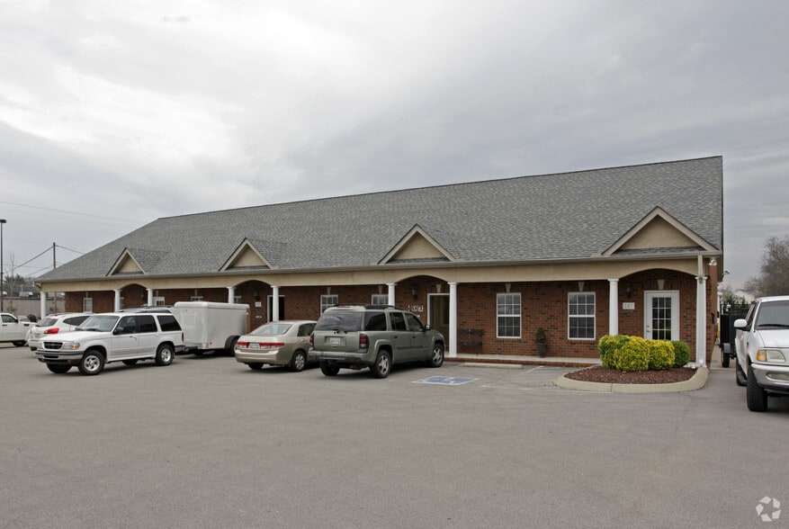 More Photos Of 143 Veterans Pky, Murfreesboro Office For Lease