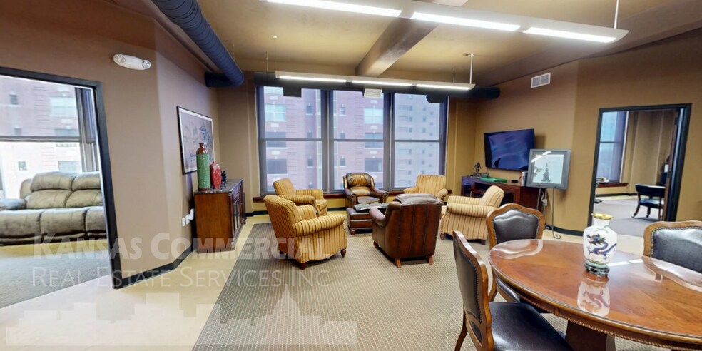More Photos Of 900 S Kansas Ave, Topeka Office For Lease
