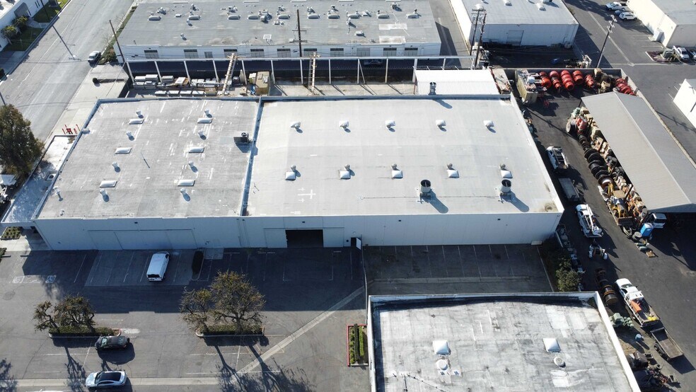 More Photos Of 18071 Mount Washington St, Fountain Valley Warehouse For Lease