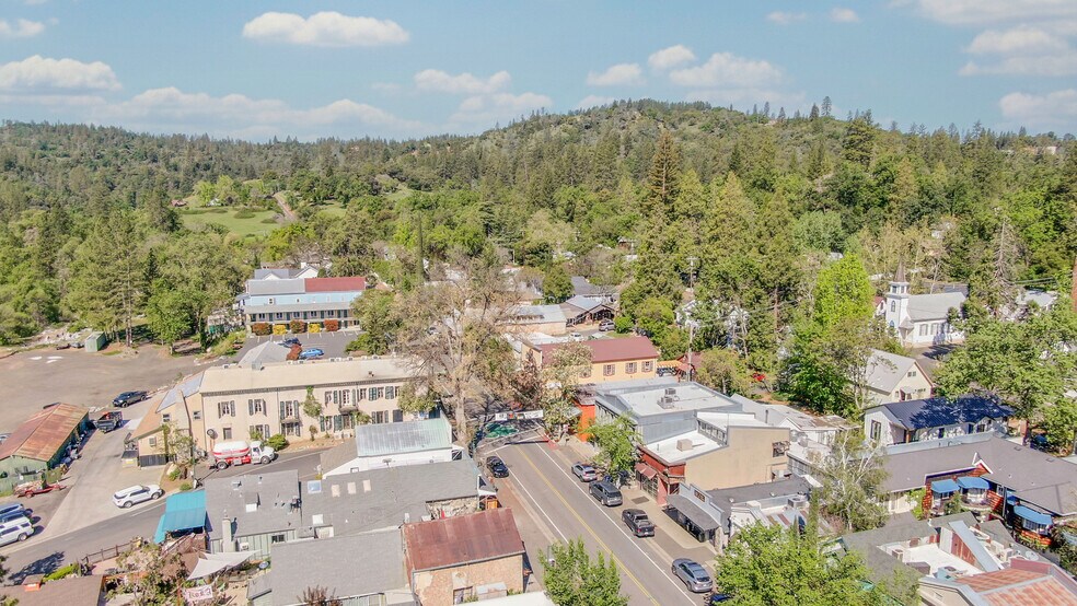 More Photos Of 435 Main St, Murphys General Retail For Sale