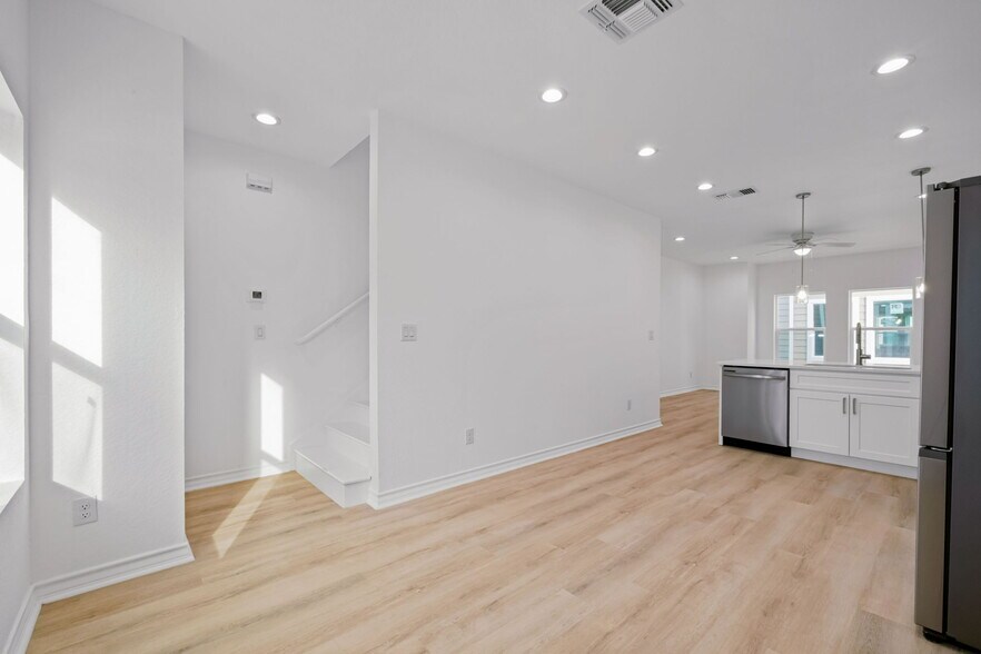 More Photos Of , San Antonio Multifamily For Sale