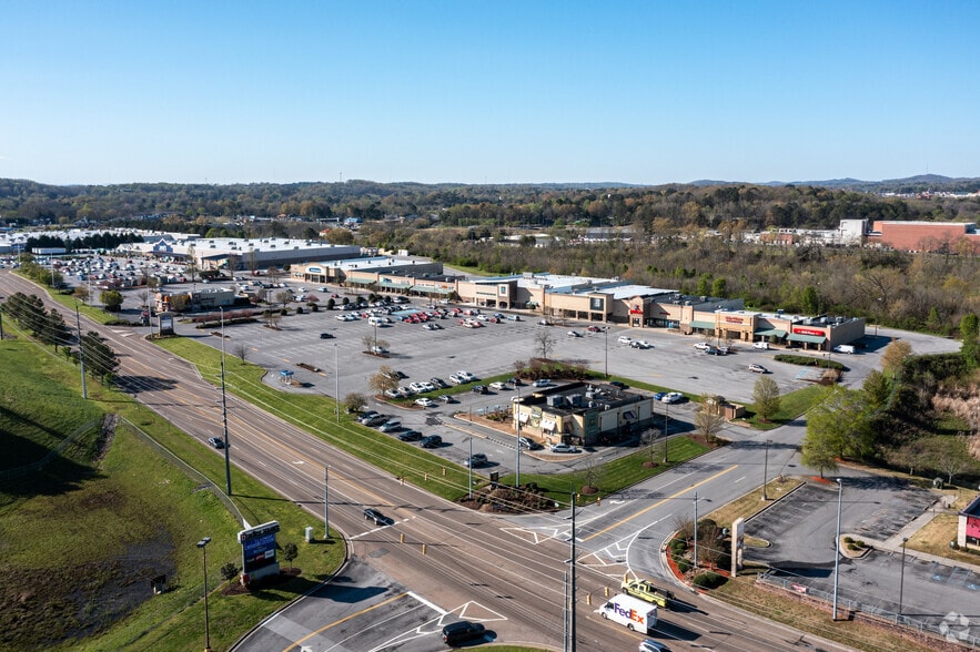 More Photos Of 419 Paul Huff Pky, Cleveland Unknown For Lease