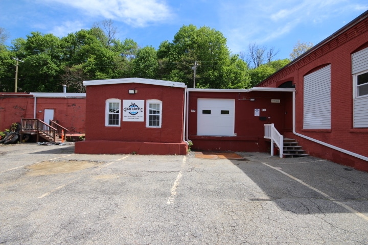 More Photos Of 21-69 S Main St, Leicester Service For Lease