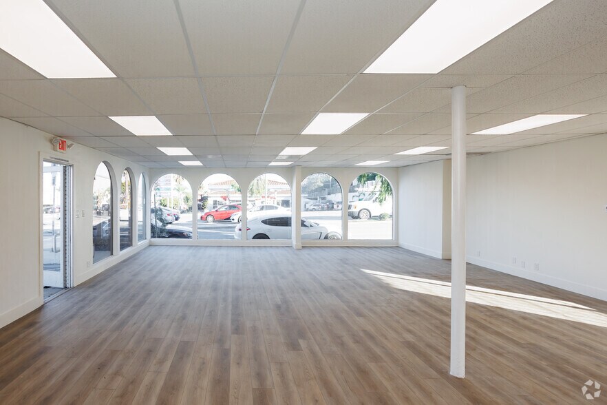 More Photos Of 2706-2708 Artesia Blvd, Redondo Beach Storefront Retail Office For Sale