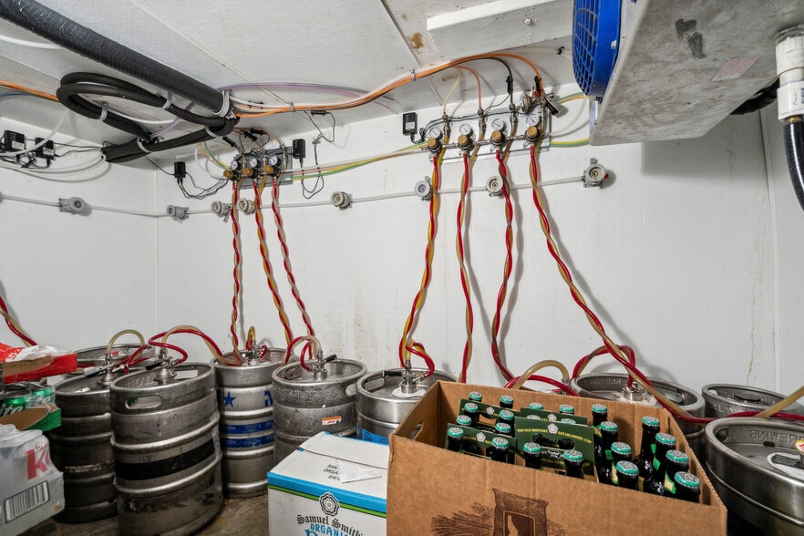 More Photos Of 3749 Midvale Ave, Philadelphia Restaurant For Sale