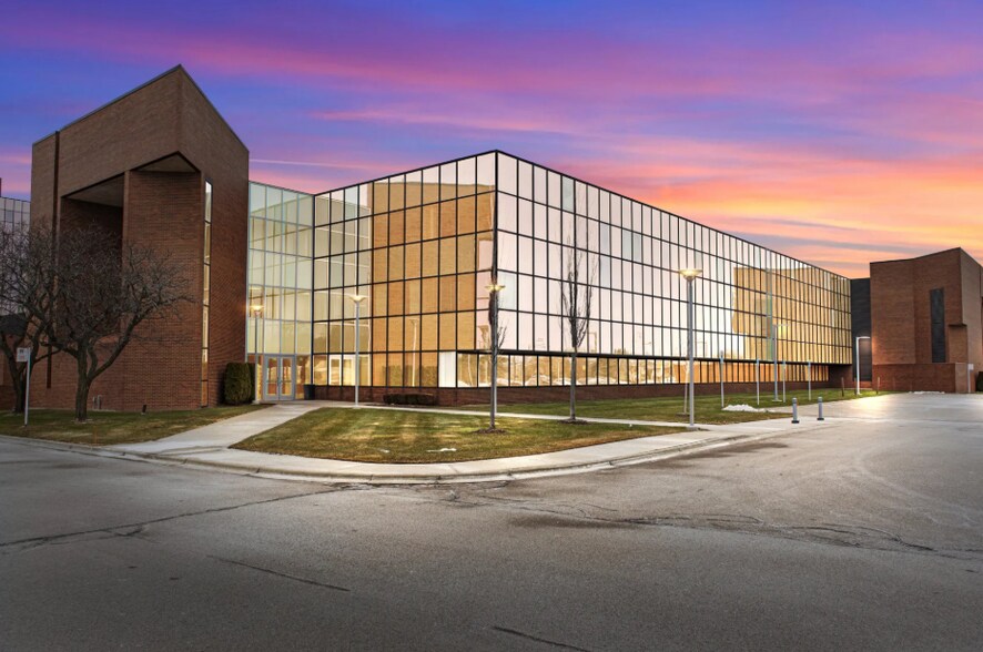 Primary Photo Of 2855 Coolidge Hwy, Troy Office For Lease