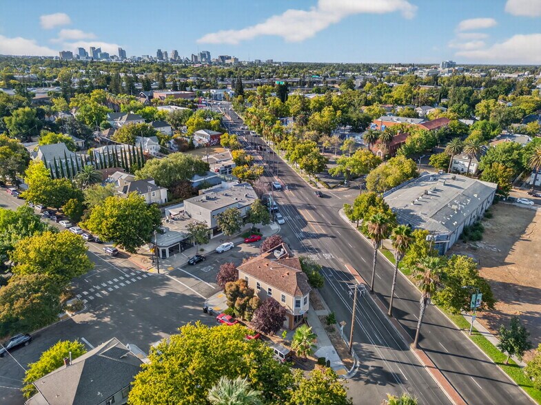 More Photos Of 3300 Broadway St, Sacramento Storefront Retail Office For Lease