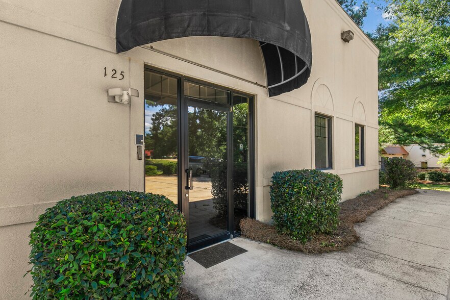 More Photos Of 125 Solleftea Dr, Madison Industrial For Lease