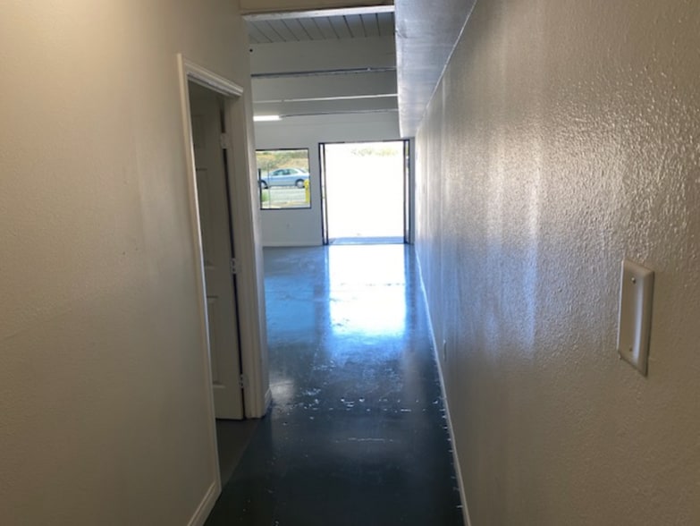 More Photos Of 1810 W Foothill Blvd, Upland Freestanding For Lease