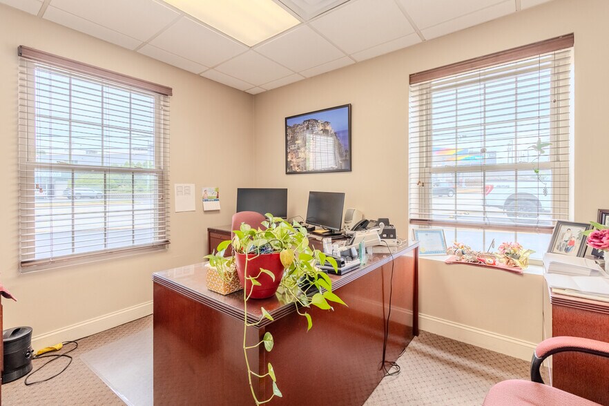 More Photos Of 2703 Mosside Blvd, Monroeville Medical For Sale