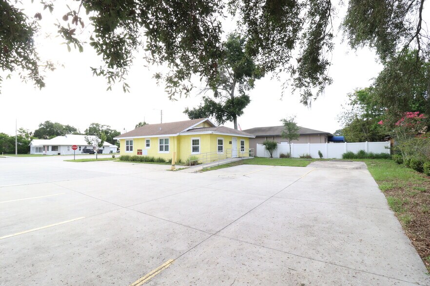 More Photos Of , Winter Haven Office For Sale