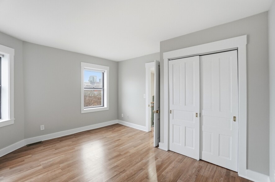 More Photos Of 428-430 Elizabeth St, Cincinnati Apartments For Sale