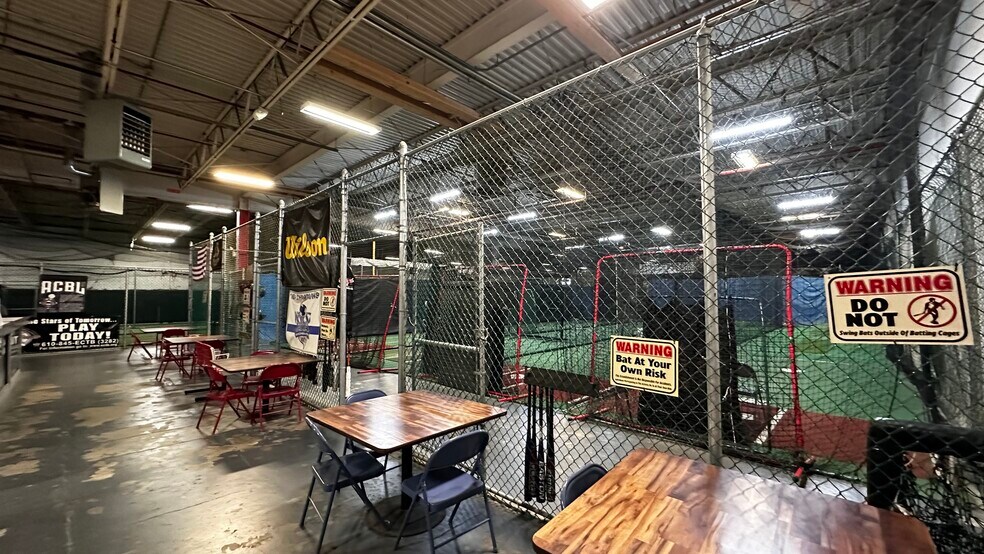 More Photos Of 1727-1801 Union Blvd, Allentown Warehouse For Lease